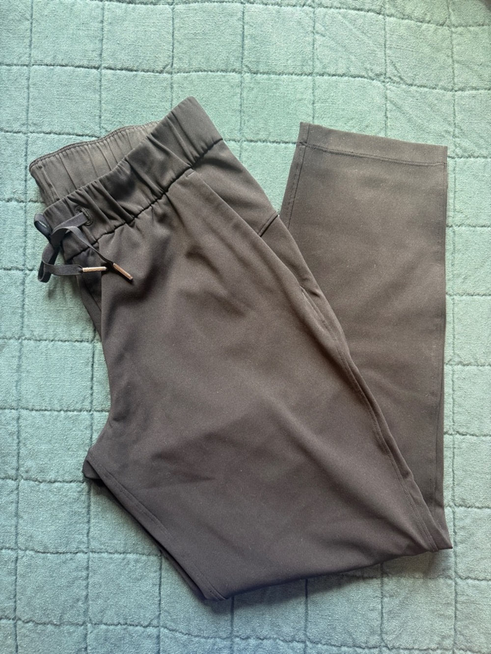 EUC Lululemon Women’s Jogger Drawstring Athletic Pants Size 6 - Picture 6 of 13